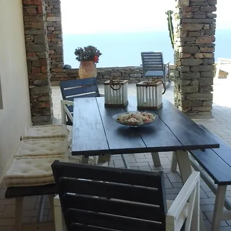 Au Paradis Bleu Apartment Melissaki